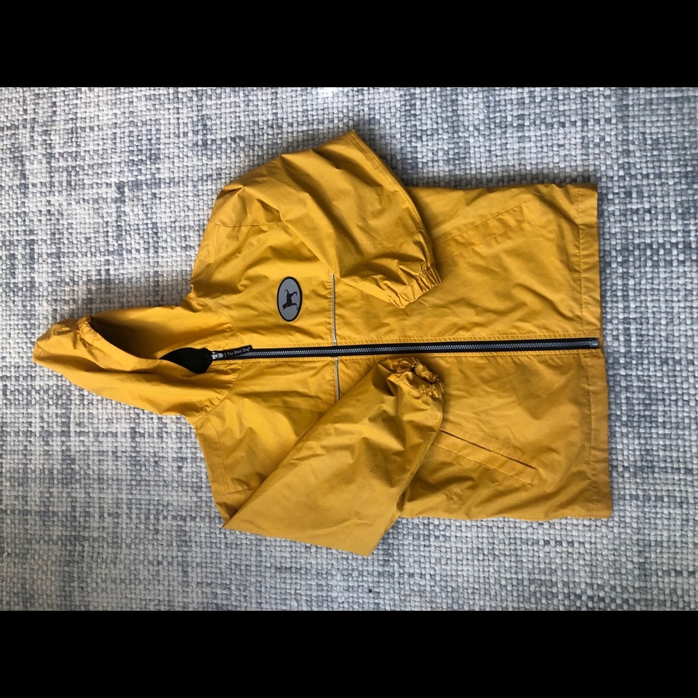 The Black Dog kids rain coat - kids size L (10/12)